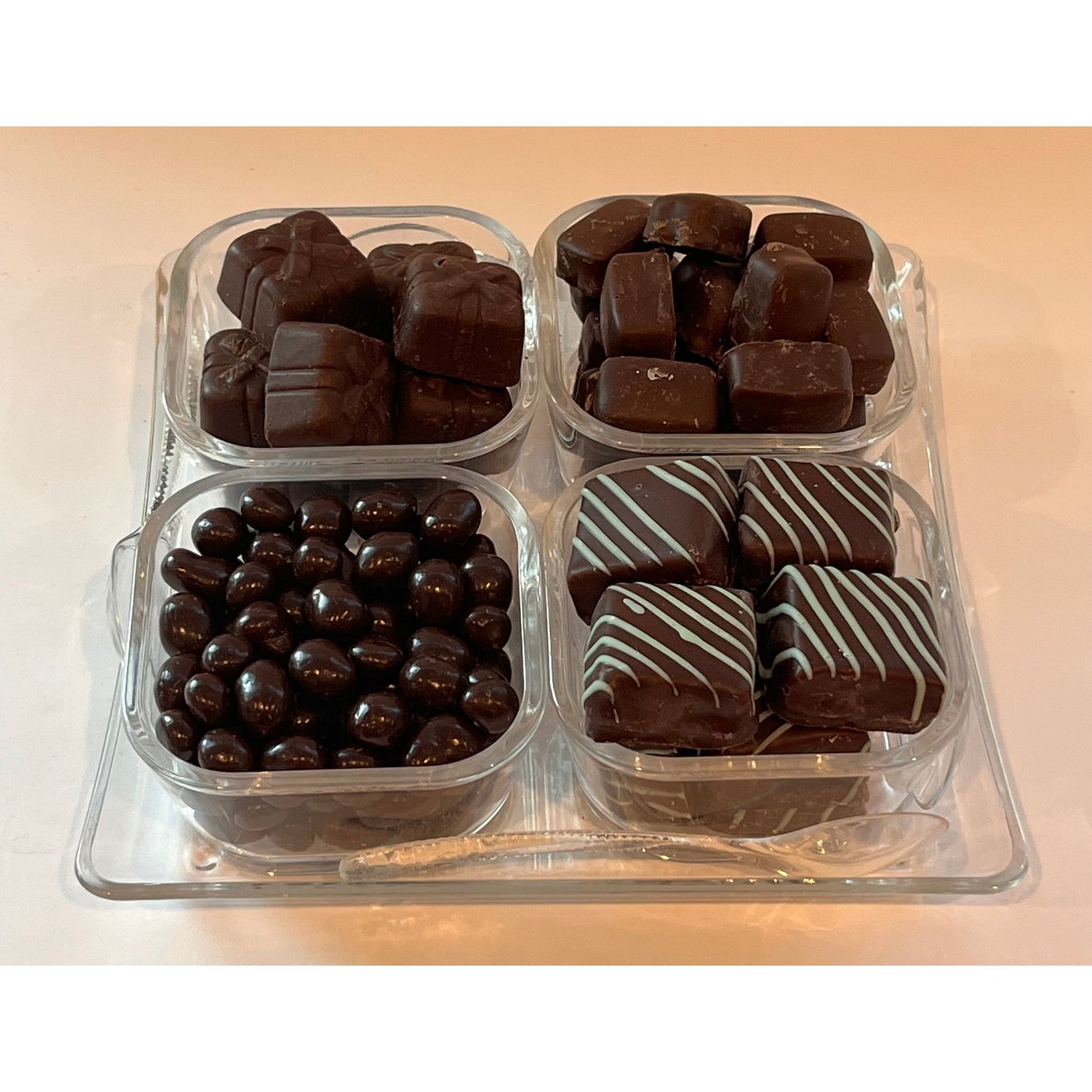 4 section acrylic dip tray with spoons